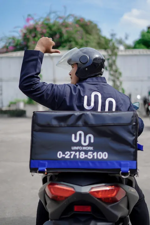 พนักงาน รับส่งเอกสาร รายเดือน